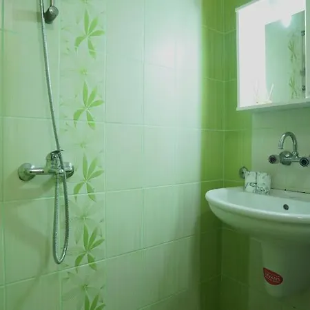 Spacious 1 Bed Flat In The City Center